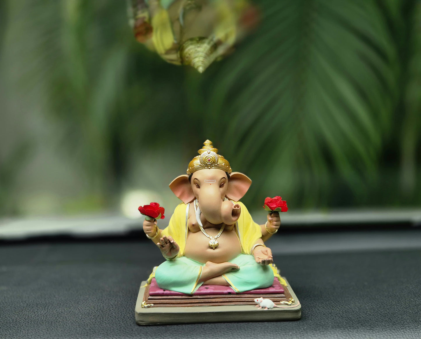 Trimurti Dagadushet, 4.5"
