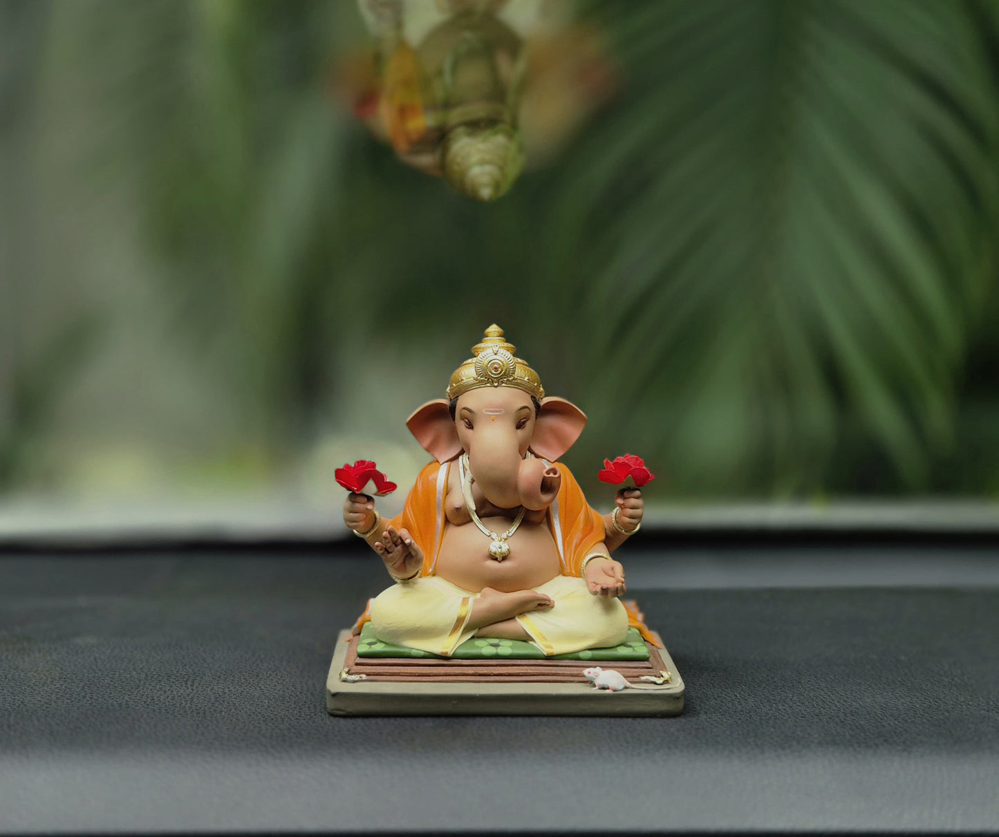 Trimurti Dagadushet, 4.5"
