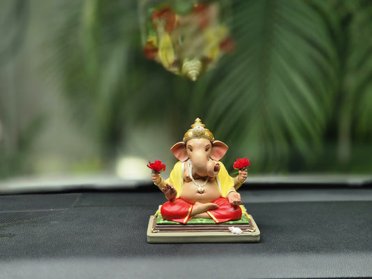 Trimurti Dagadushet, 4.5"
